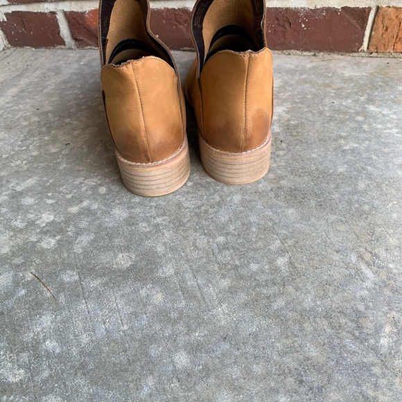 Booties - Picture 4 of 5